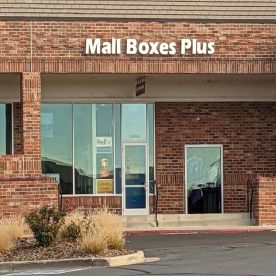 MailBoxes Plus storefront